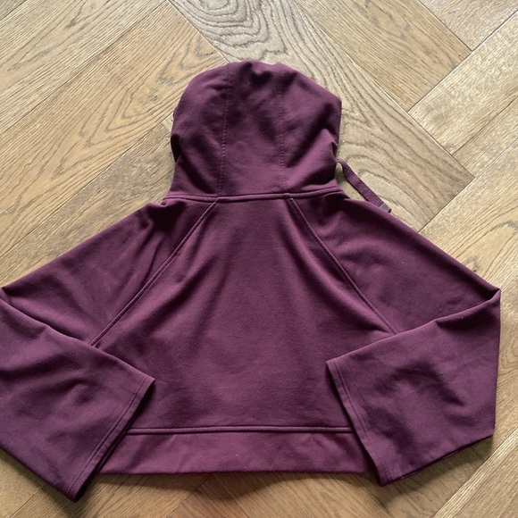 Athleta Women’s Cropped Hoodie - Picture 4 of 5
